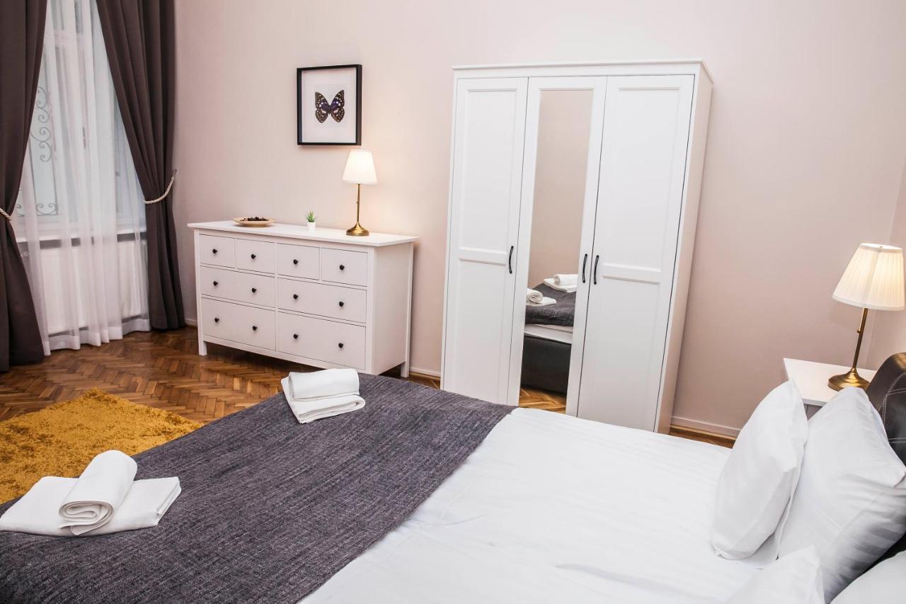 Fullmoon Apartments 1 セゲド エクステリア 写真